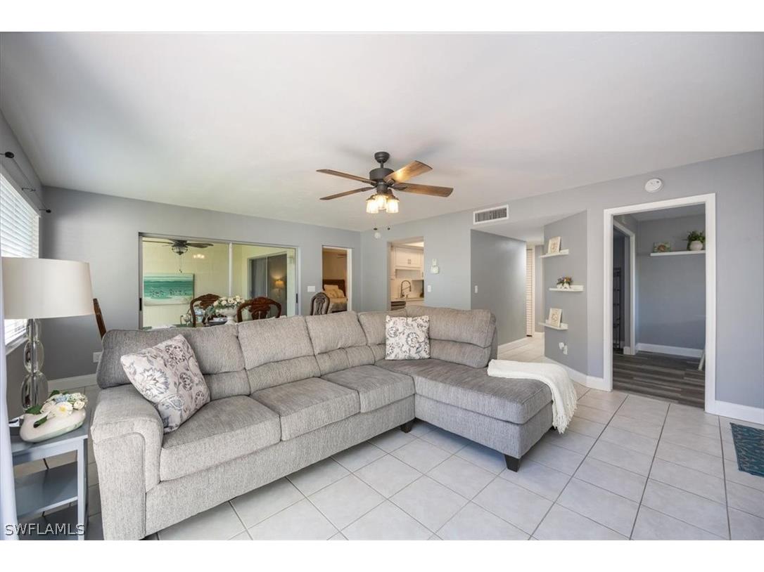 3036 Kings Lake Boulevard #7564 Naples FL 34112 226005949 image1