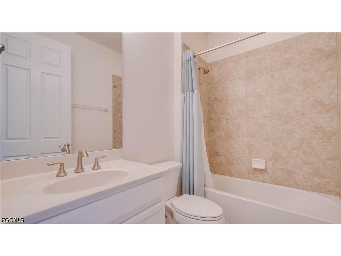 3036 Sunset Pointe Circle Cape Coral FL 33914 2026024936 image12