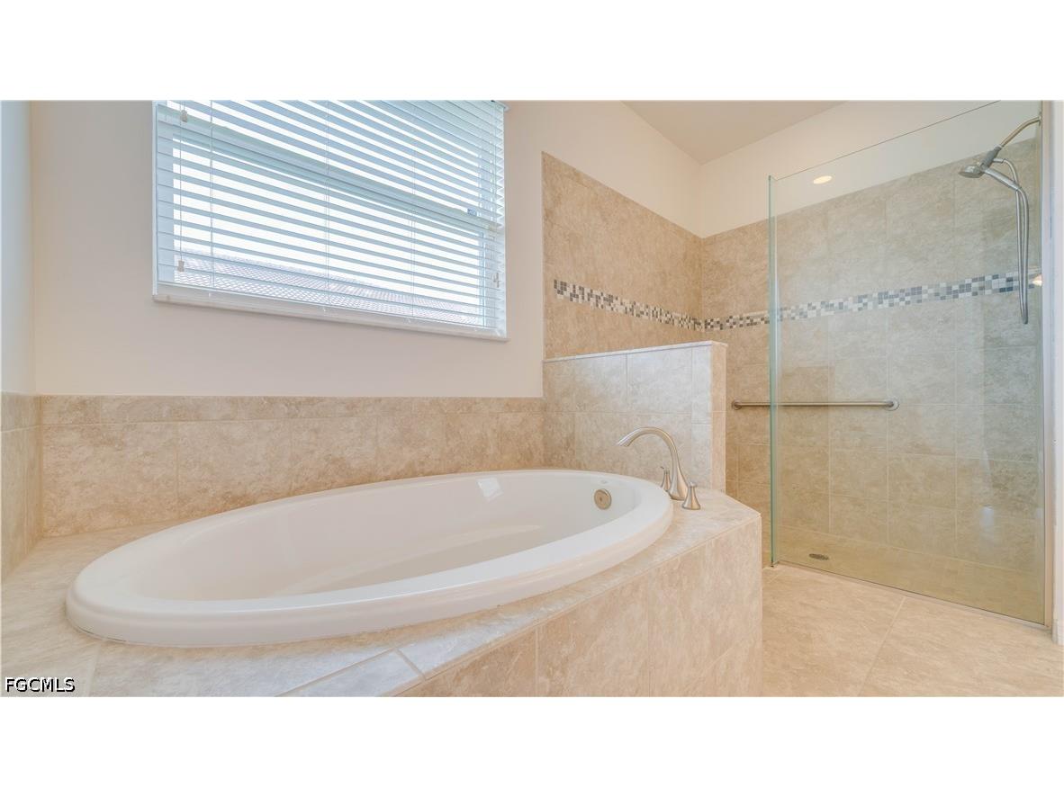 3036 Sunset Pointe Circle Cape Coral FL 33914 2026024936 image20