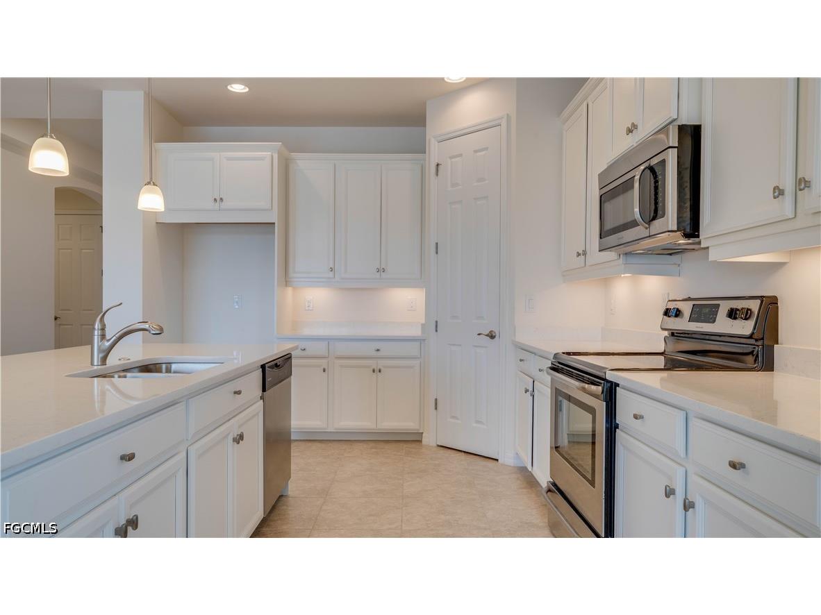 3036 Sunset Pointe Circle Cape Coral FL 33914 2026024936 image26