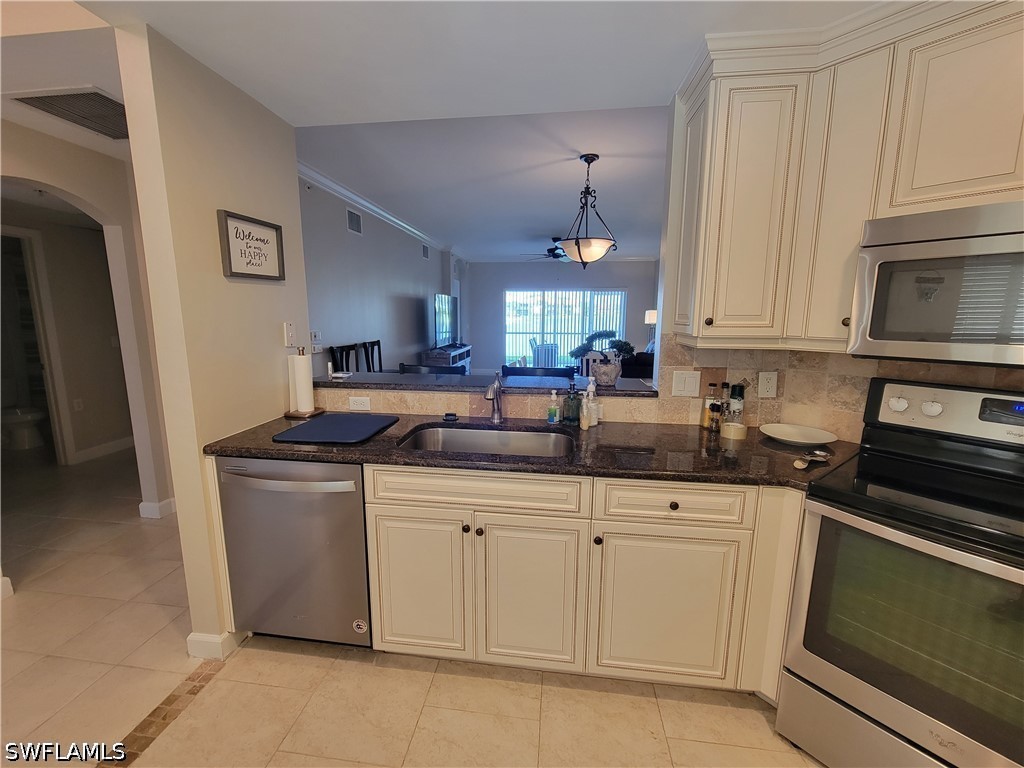 3037 Driftwood Way #3505 Naples FL 34109 226013150 image10