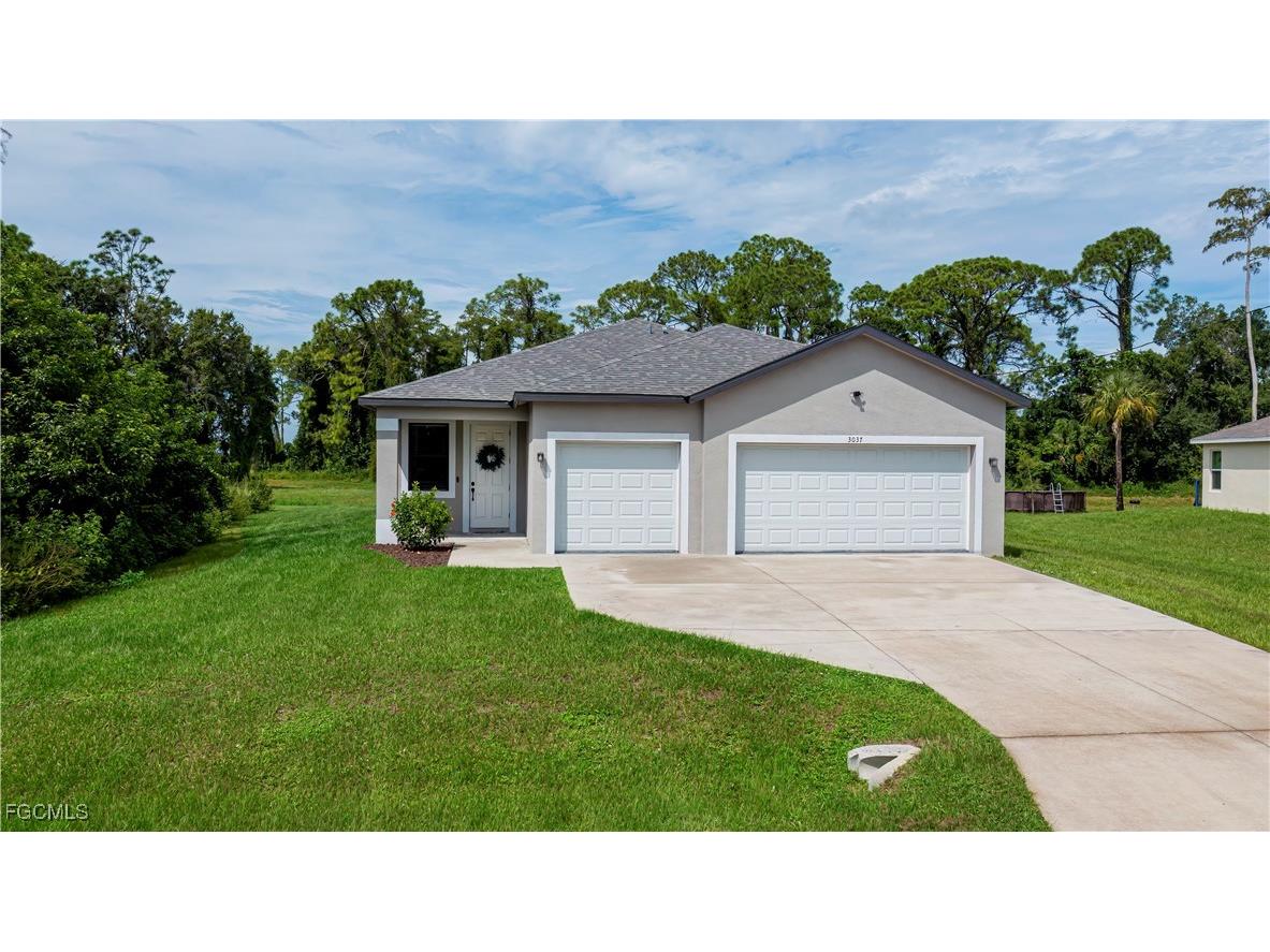 3037 Harvard Circle Labelle FL 33935 2025008470 image1