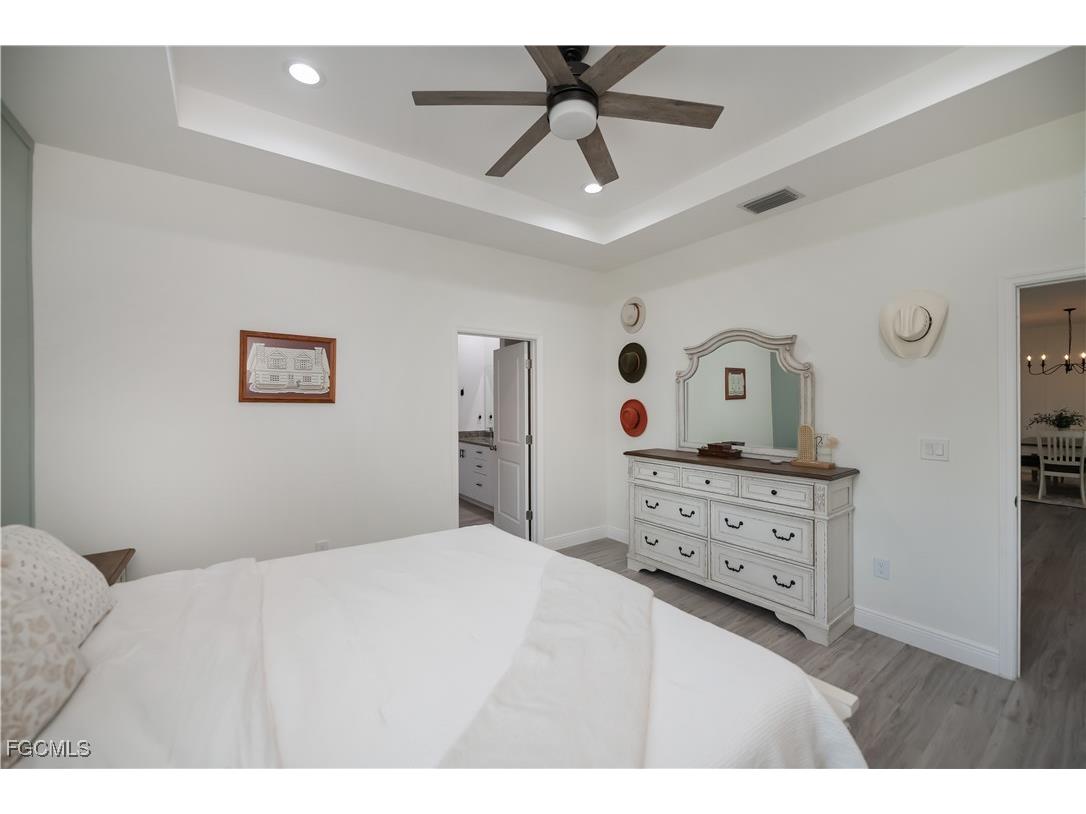 3037 Harvard Circle Labelle FL 33935 2025008470 image16