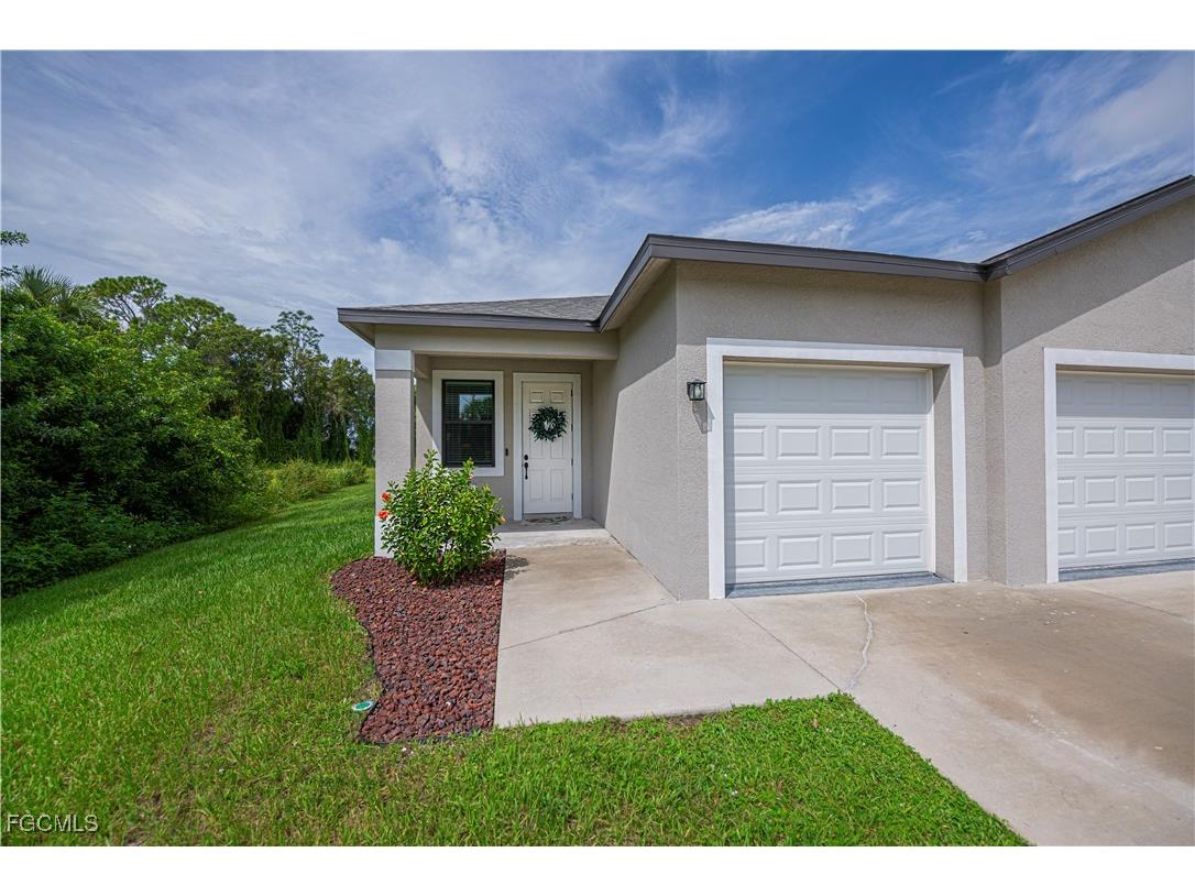 3037 Harvard Circle Labelle FL 33935 2025008470 image2
