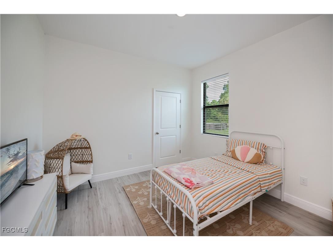 3037 Harvard Circle Labelle FL 33935 2025008470 image20