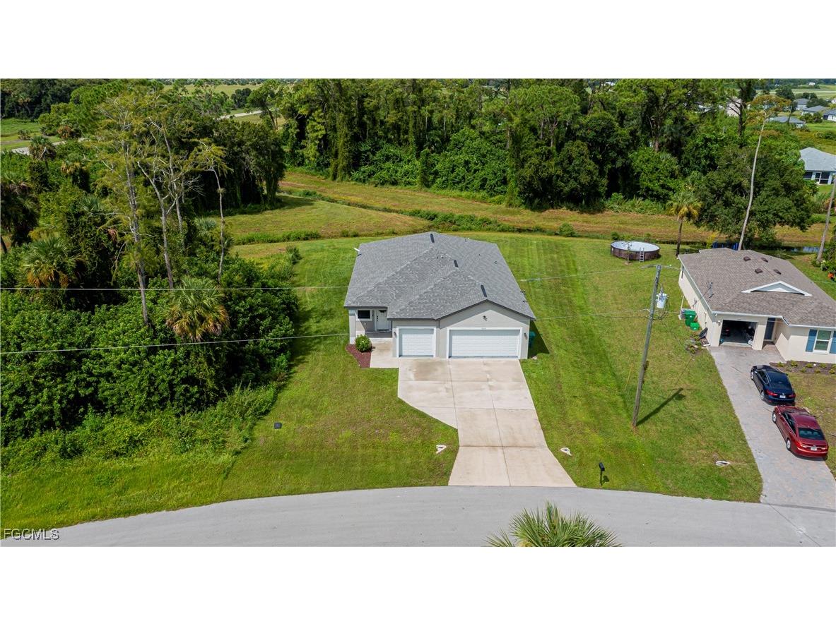 3037 Harvard Circle Labelle FL 33935 2025008470 image30