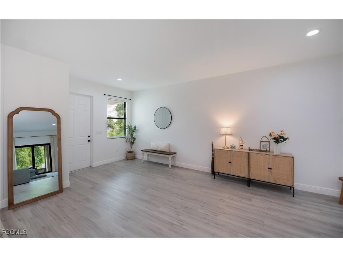 3037 Harvard Circle Labelle FL 33935 2025008470 image4