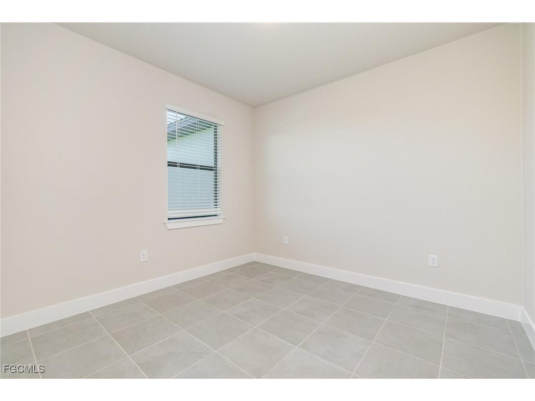 3039 NW 2nd Place Cape Coral FL 33993 2025025012 image14