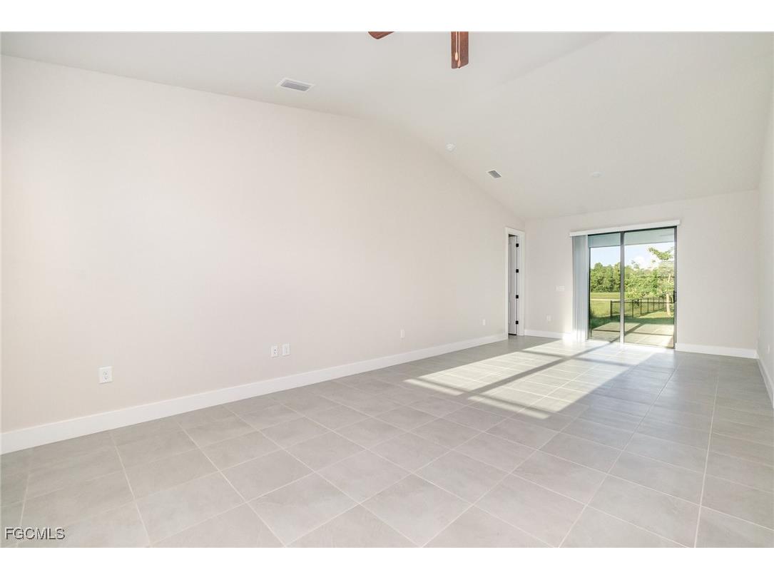 3039 NW 2nd Place Cape Coral FL 33993 2025025012 image6