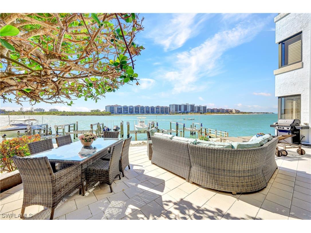 304 La Peninsula Boulevard #304 Naples FL 34113 223021499 image1