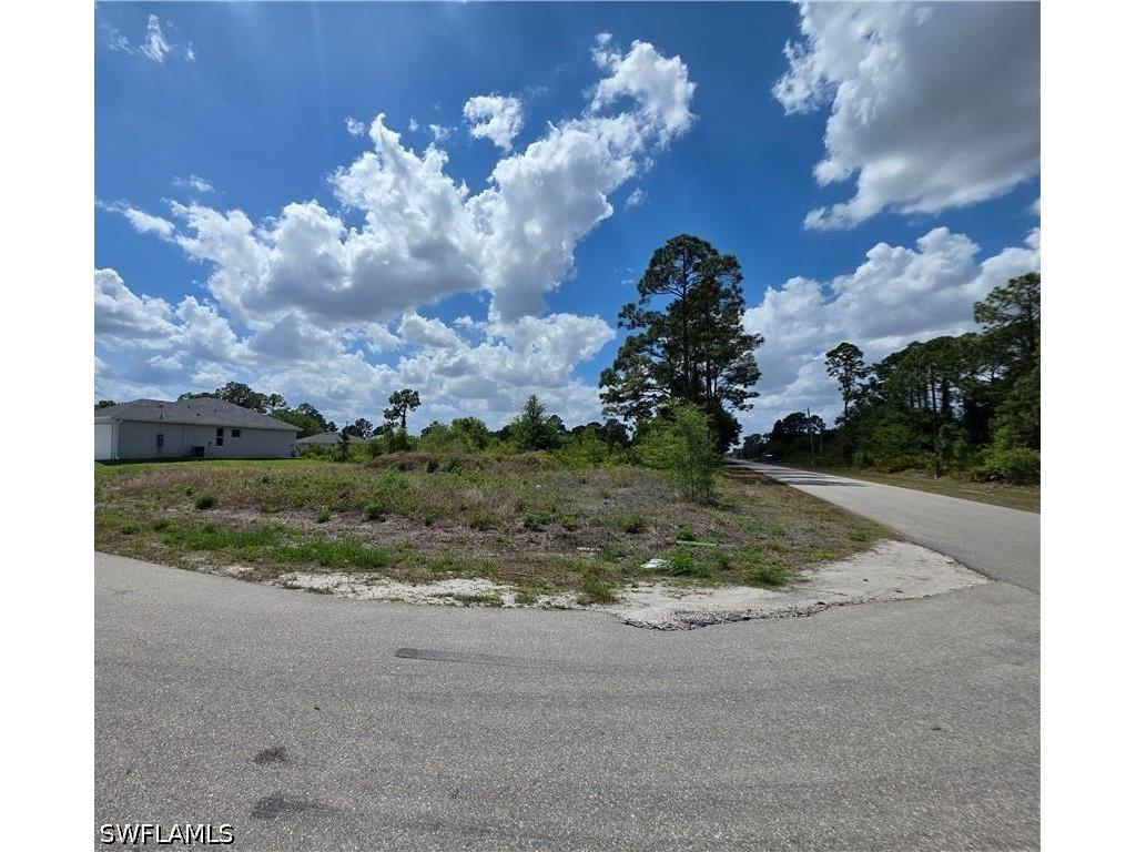 304 Lenz Avenue Lehigh Acres FL 33974 226015017 image1
