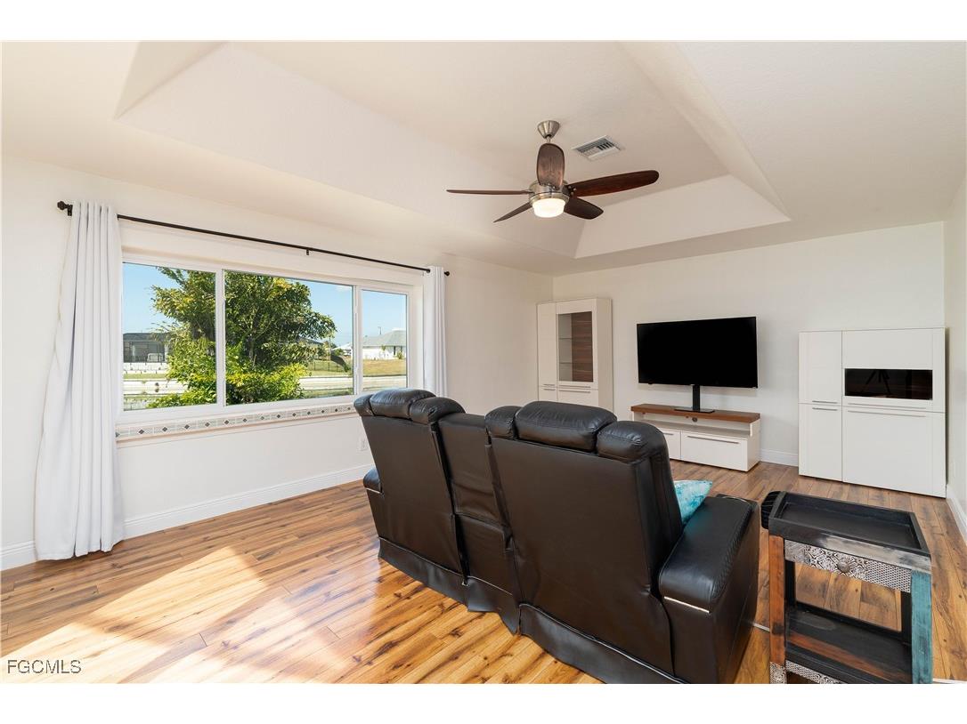 304 NW 12th Lane Cape Coral FL 33993 2025021942 image14