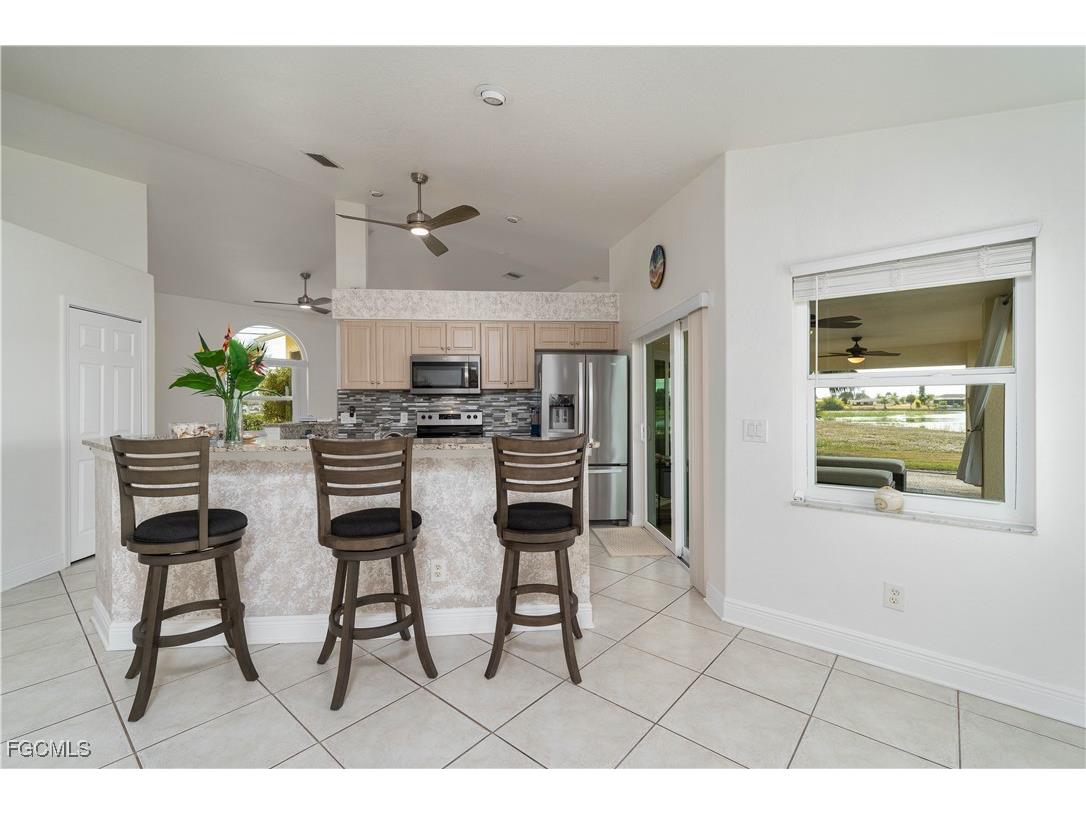 304 NW 12th Lane Cape Coral FL 33993 2025021942 image20