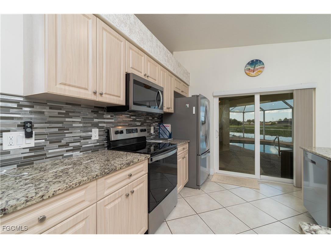 304 NW 12th Lane Cape Coral FL 33993 2025021942 image21