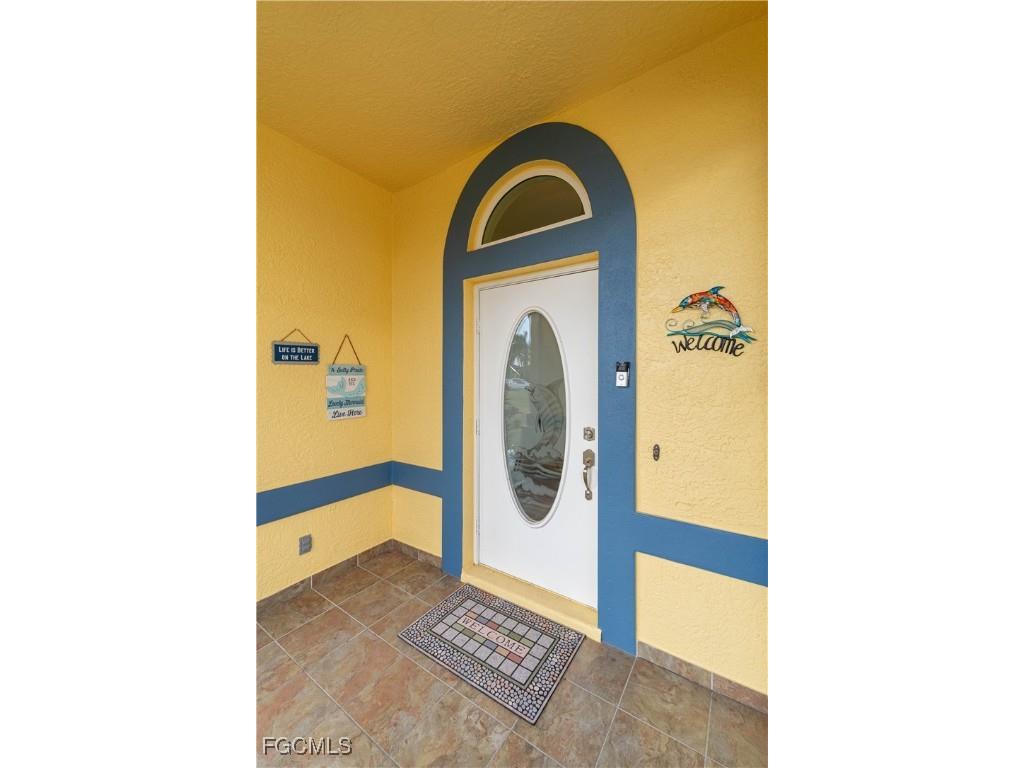304 NW 12th Lane Cape Coral FL 33993 2025021942 image4