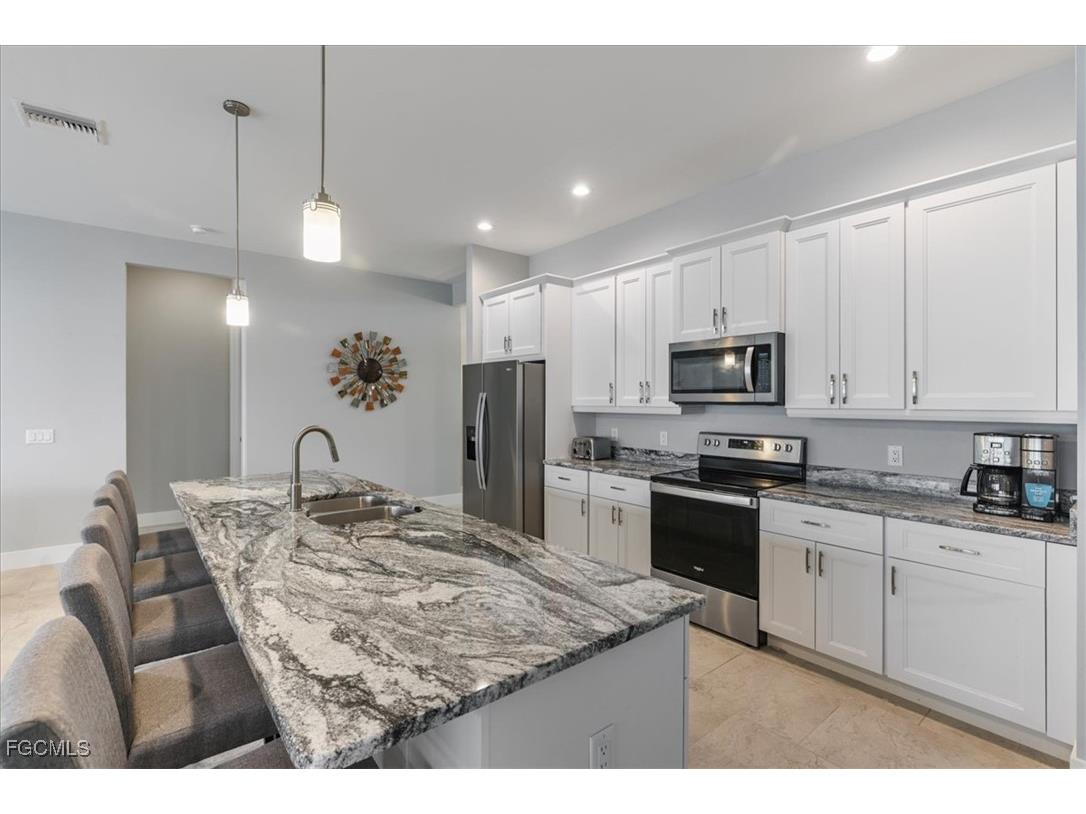 304 NW 39th Avenue Cape Coral FL 33993 2025010407 image10