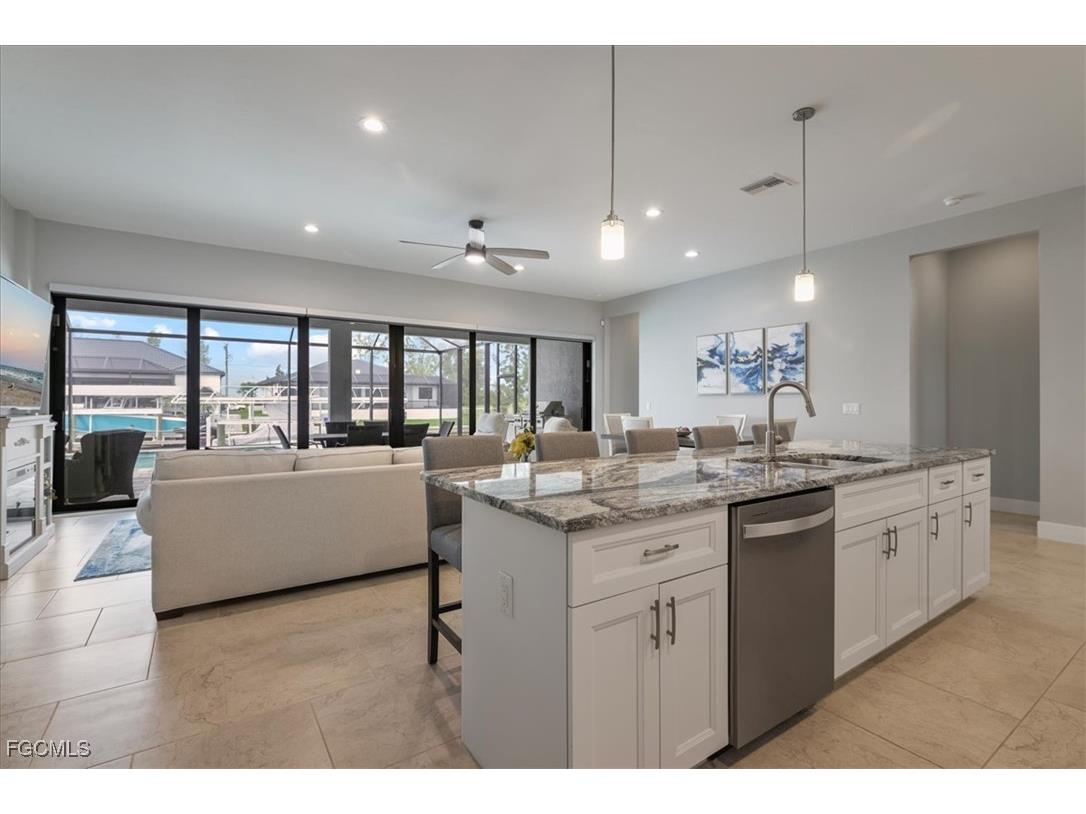 304 NW 39th Avenue Cape Coral FL 33993 2025010407 image11