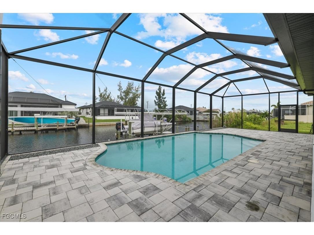 304 NW 39th Avenue Cape Coral FL 33993 2025010407 image23