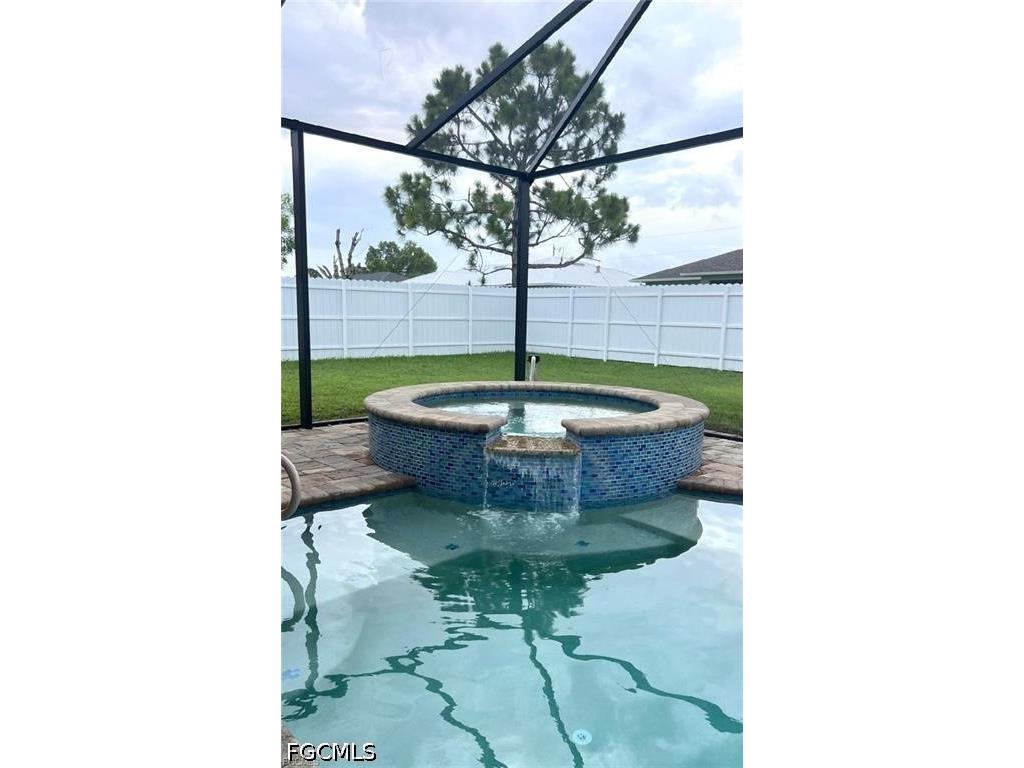 304 SW Trafalgar Parkway Cape Coral FL 33991 2026015682 image28