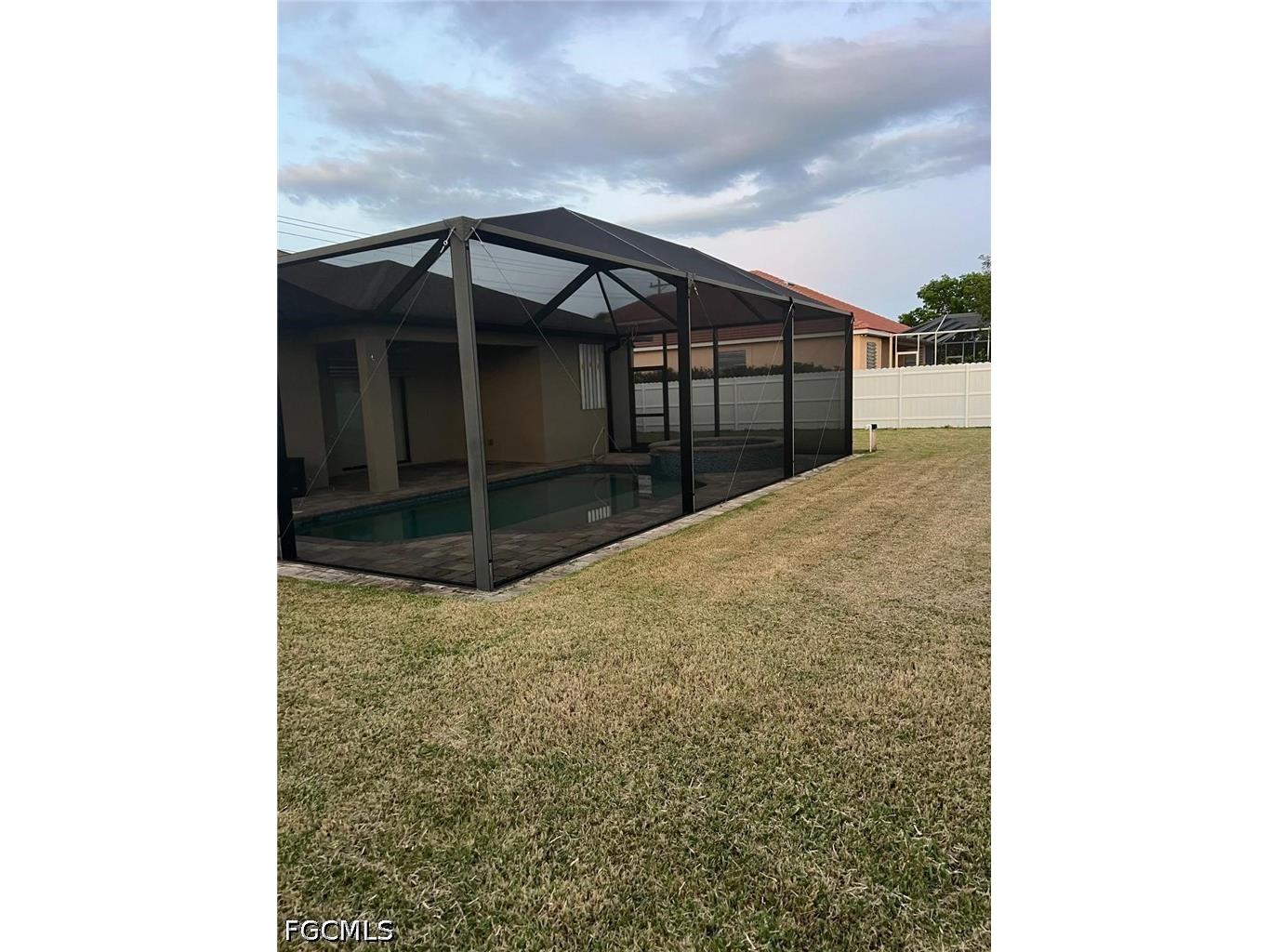 304 SW Trafalgar Parkway Cape Coral FL 33991 2026015682 image38
