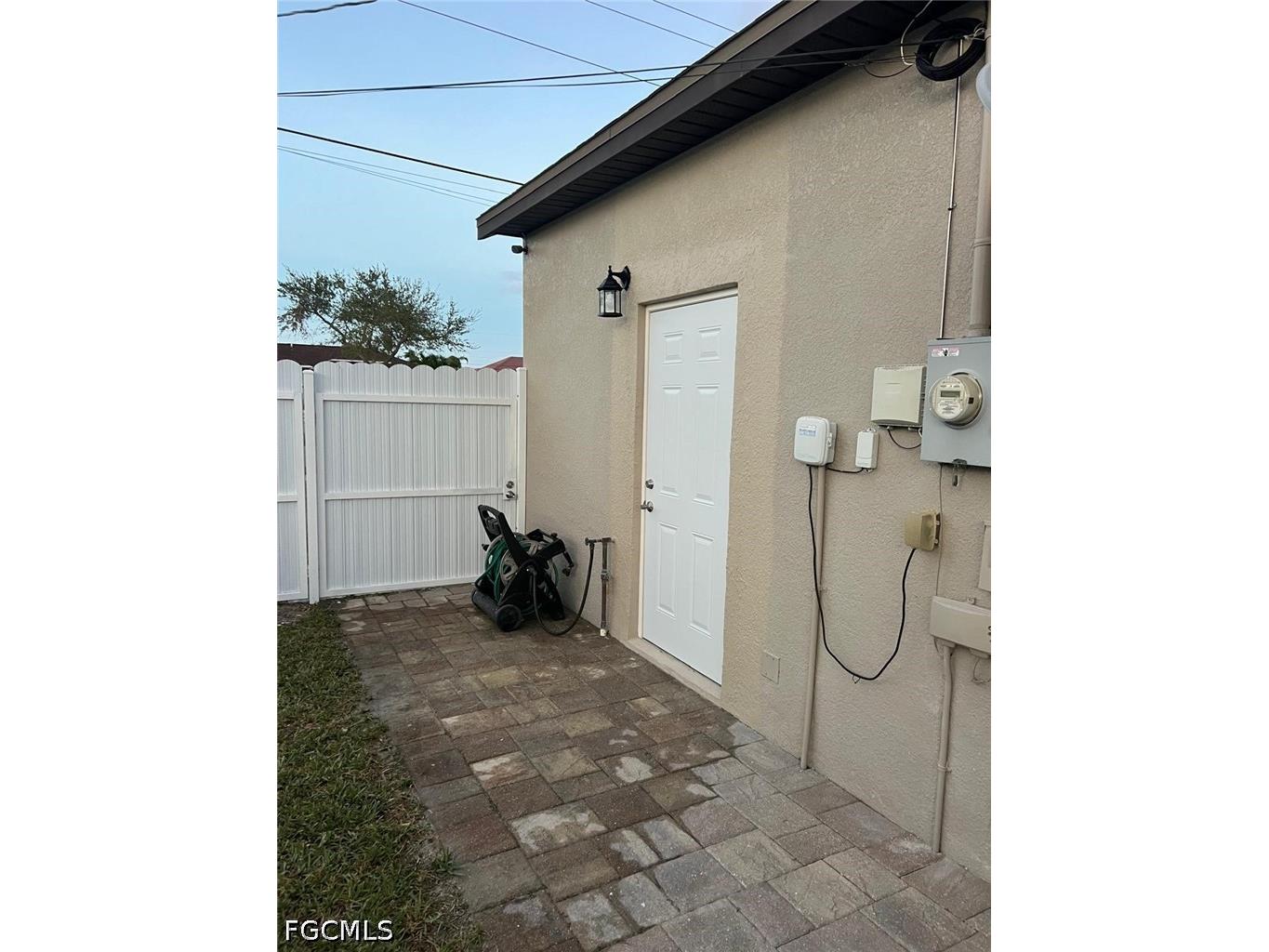 304 SW Trafalgar Parkway Cape Coral FL 33991 2026015682 image40