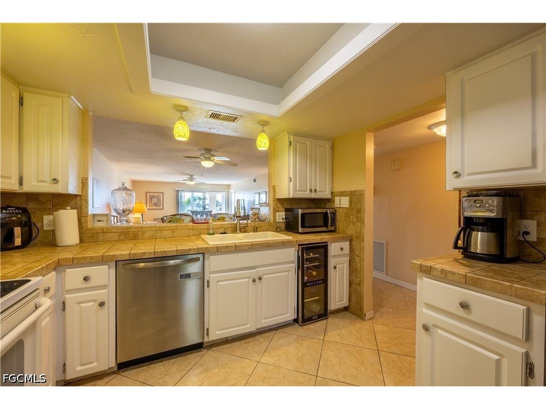 304 Tudor Drive #7 Cape Coral FL 33904 2026028003 image10
