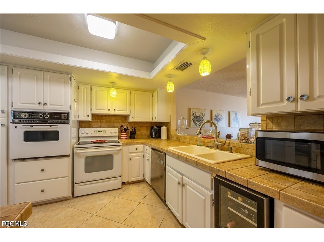 304 Tudor Drive #7 Cape Coral FL 33904 2026028003 image11
