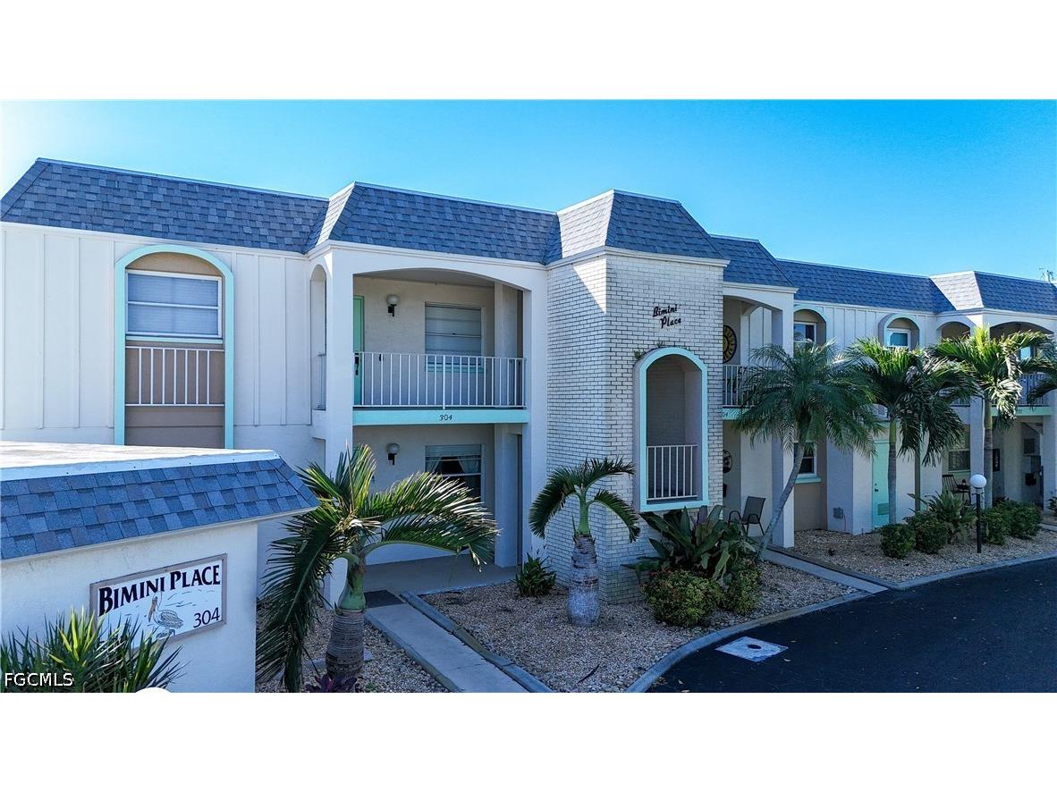 304 Tudor Drive #7 Cape Coral FL 33904 2026028003 image2