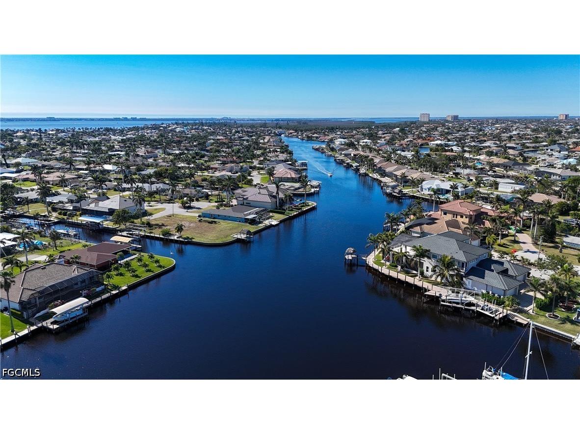 304 Tudor Drive #7 Cape Coral FL 33904 2026028003 image33