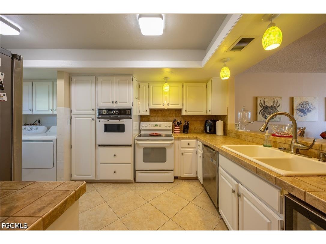 304 Tudor Drive #7 Cape Coral FL 33904 2026028003 image7