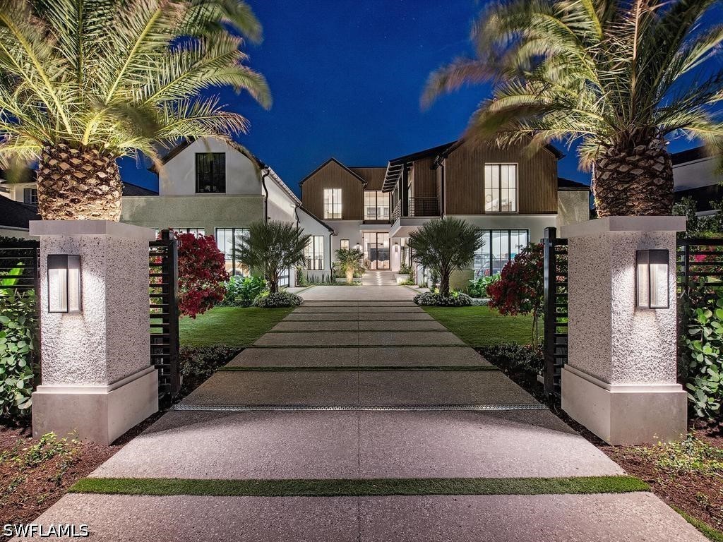 3040 Fort Charles Drive Naples FL 34102 226016469 image2