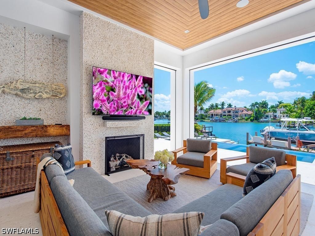 3040 Fort Charles Drive Naples FL 34102 226016469 image8