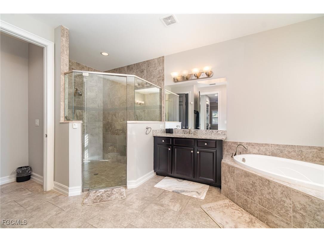 3040 Scarlet Oak Place North Fort Myers FL 33903 2025022209 image16