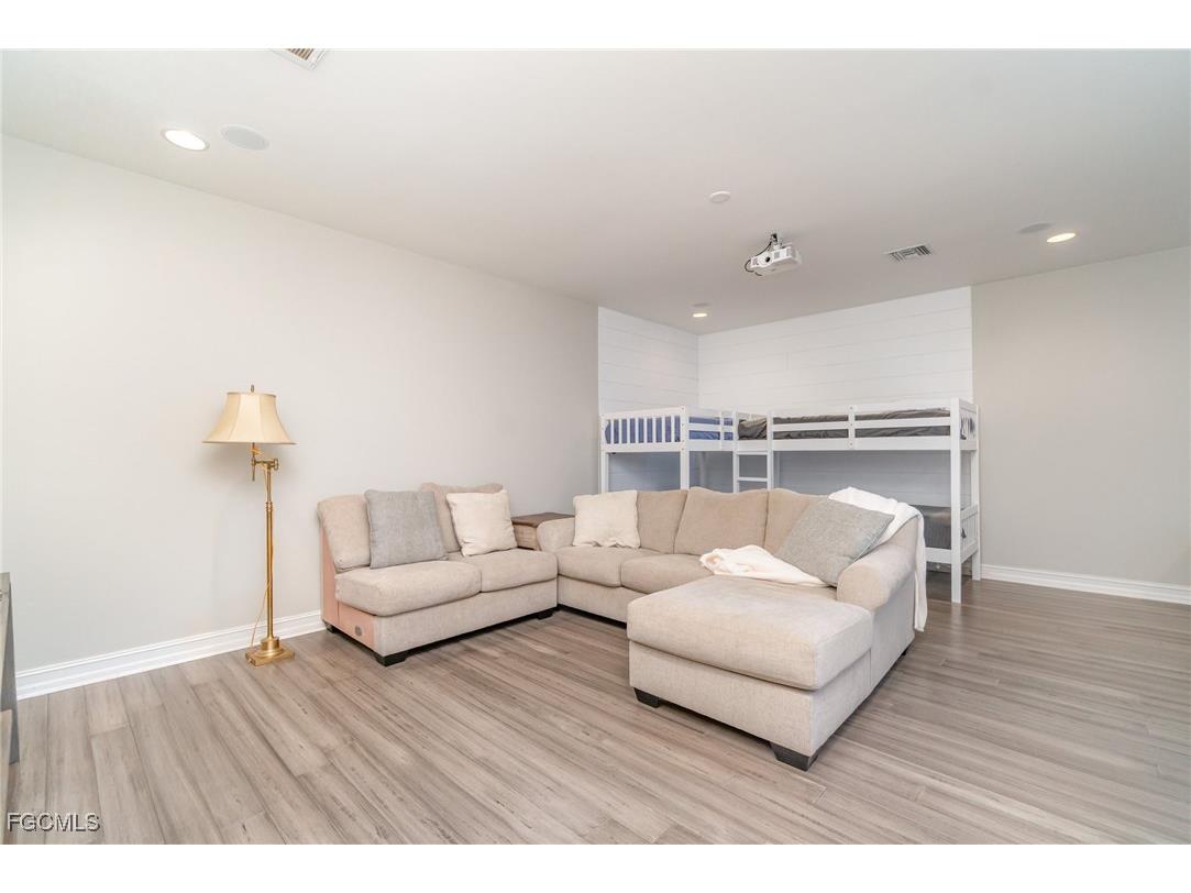 3040 Scarlet Oak Place North Fort Myers FL 33903 2025022209 image25