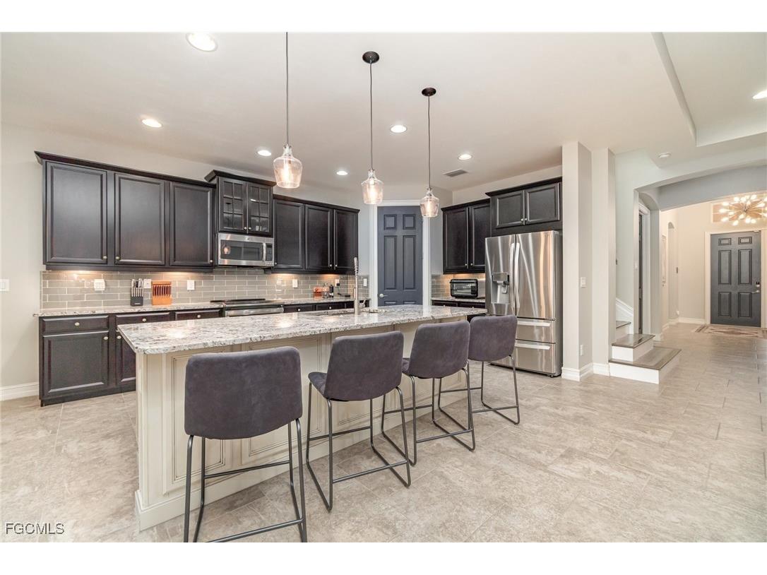 3040 Scarlet Oak Place North Fort Myers FL 33903 2025022209 image3