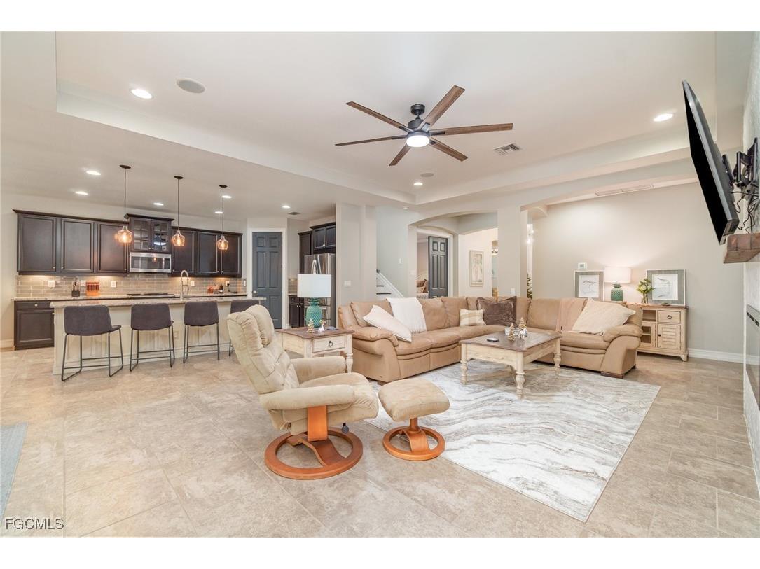 3040 Scarlet Oak Place North Fort Myers FL 33903 2025022209 image9