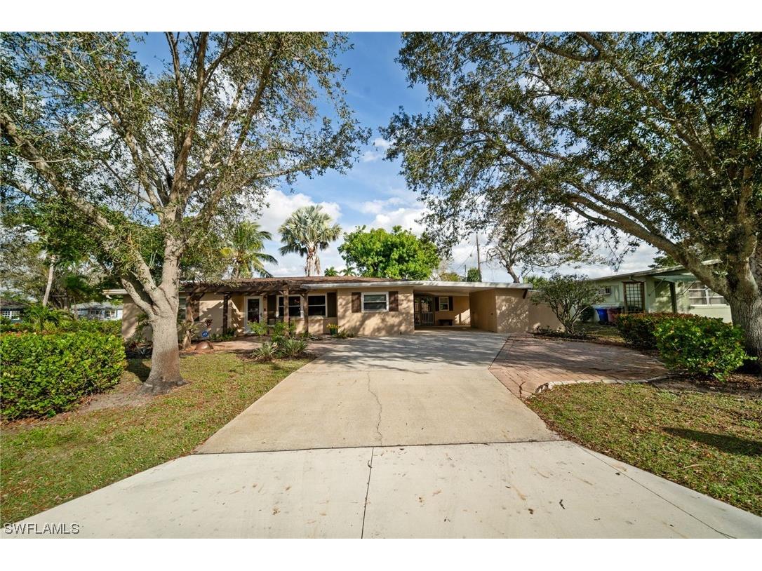 3041 Nelson Street Fort Myers FL 33901 224000348 image1