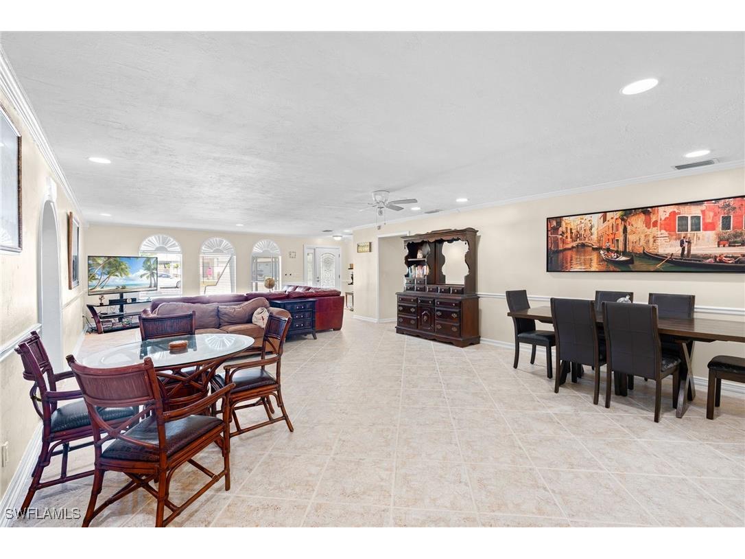 3042 Mango Street Fort Myers FL 33916 225078253 image8