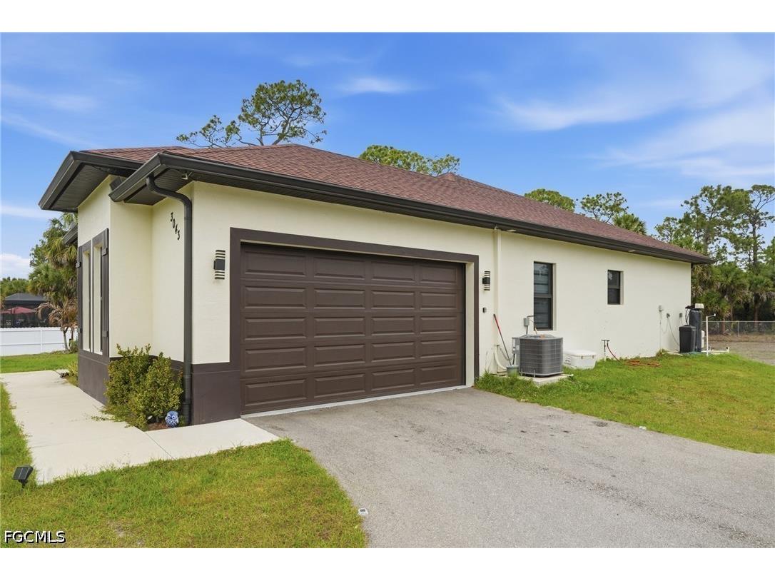 3043 18th Avenue NE Naples FL 34120 2026014715 image2