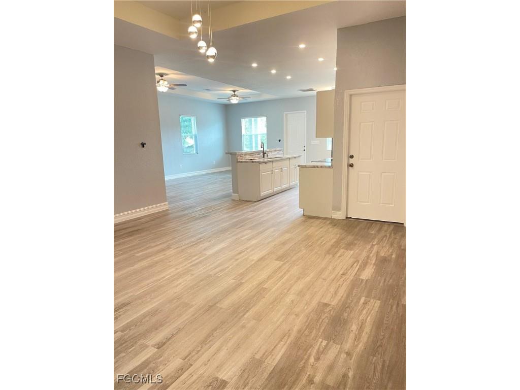 3043 Dunbar Avenue Fort Myers FL 33916 2025015353 image1