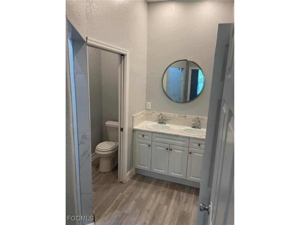 3043 Dunbar Avenue Fort Myers FL 33916 2025015353 image5