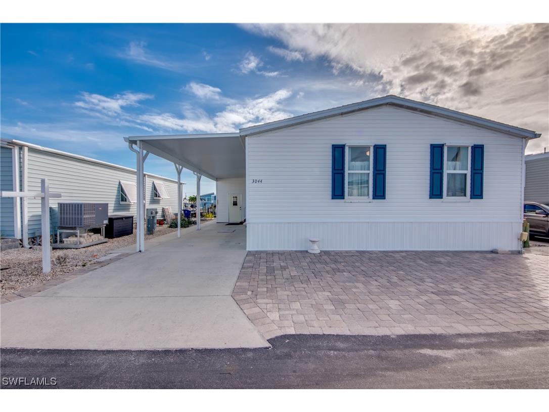 3044 Harpoon Lane Saint James City FL 33956 223091033 image1