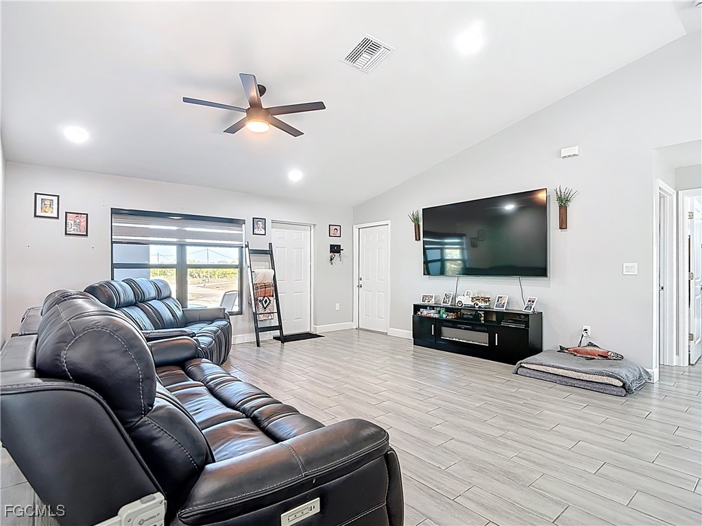 3045 E Briarwood Circle Labelle FL 33935 2026005039 image3