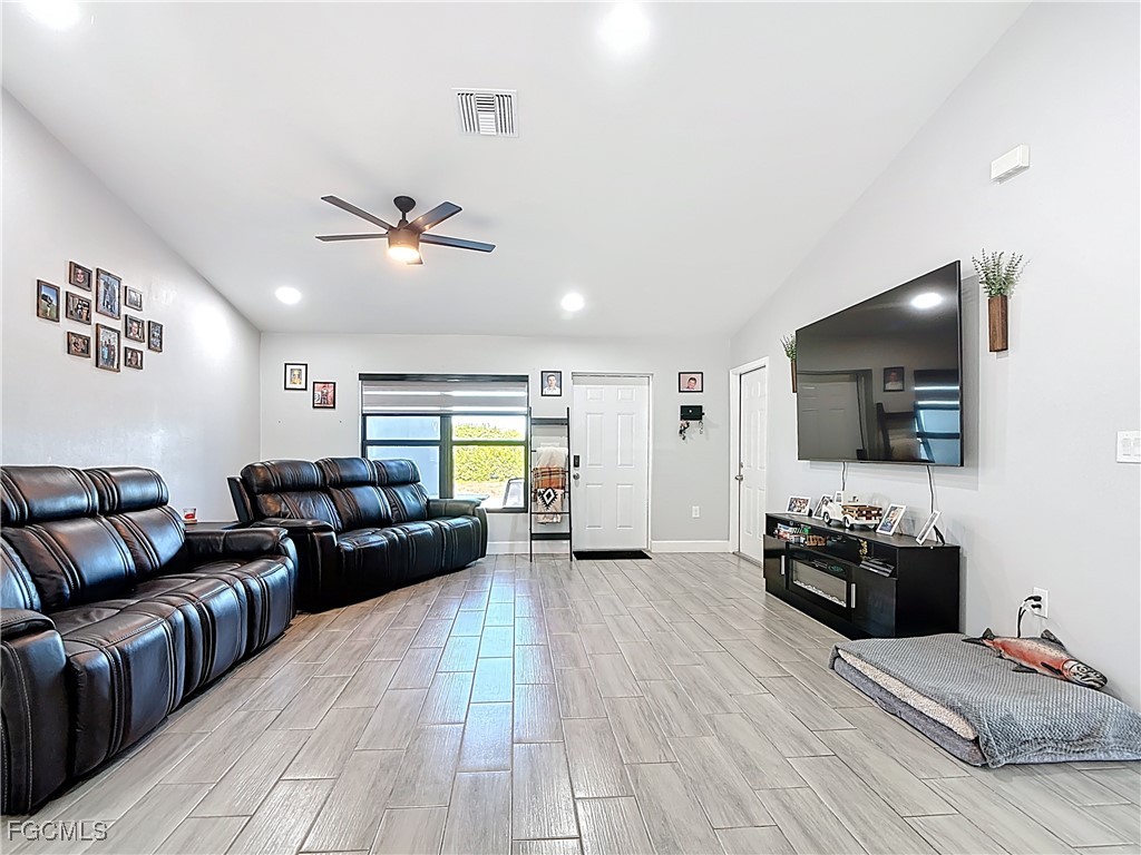 3045 E Briarwood Circle Labelle FL 33935 2026005039 image4