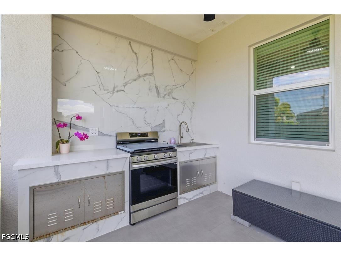 3046 NW 2nd Place Cape Coral FL 33993 2026019982 image28