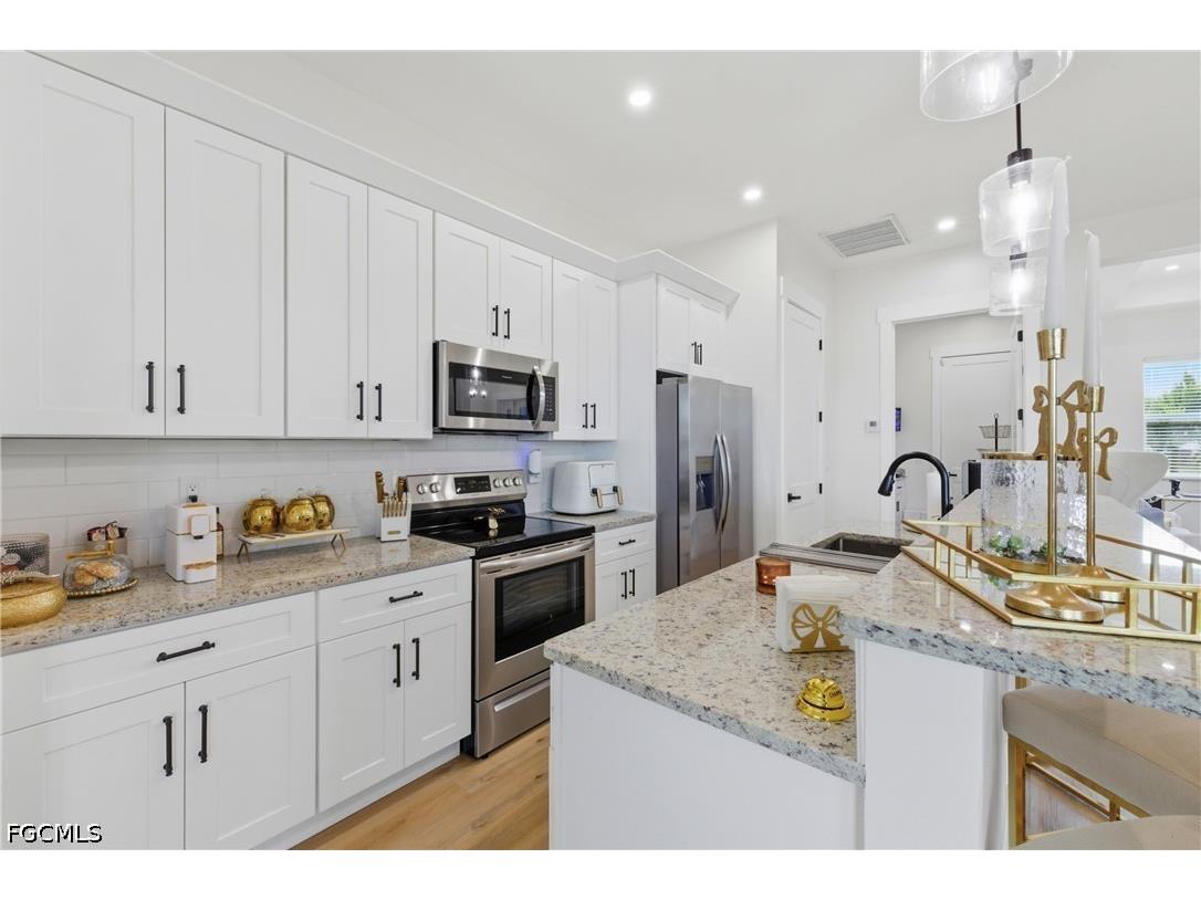 3046 NW 2nd Place Cape Coral FL 33993 2026019982 image9