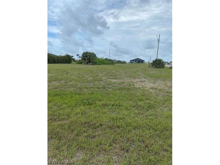 3046 NW 41st Place Cape Coral FL 33993 223045037 image1