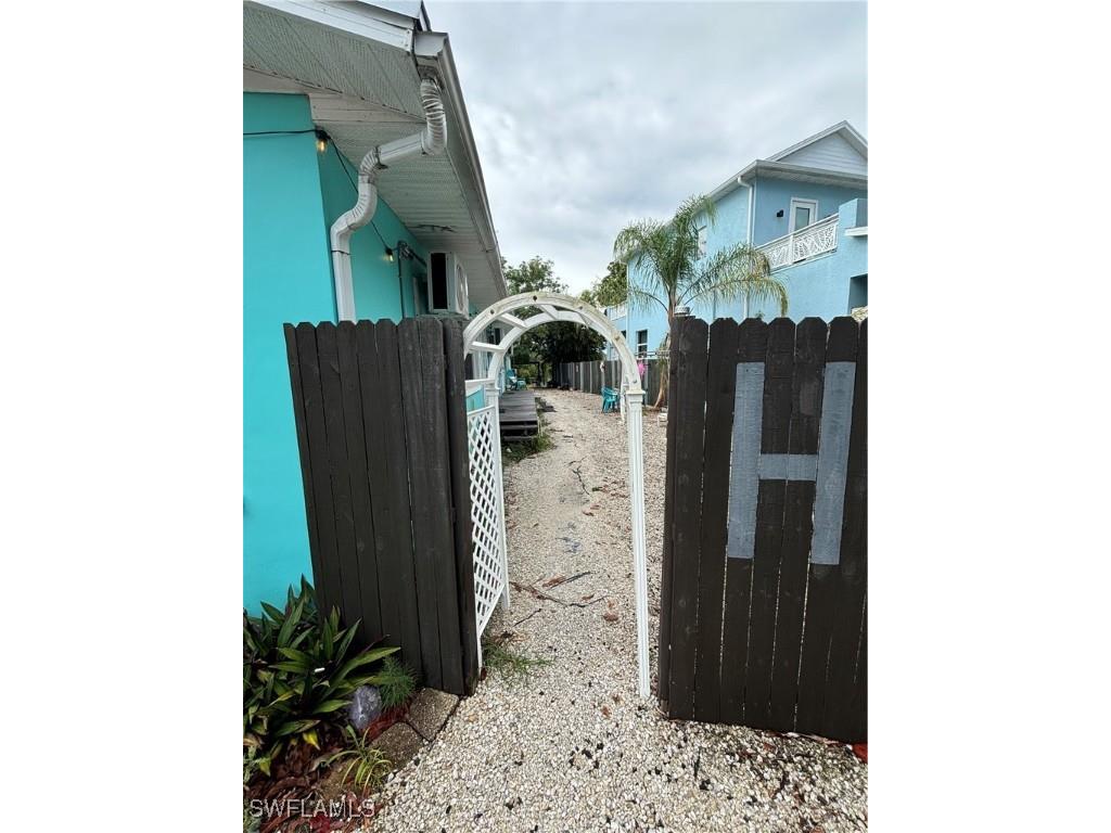 3048 Lunar Street Naples FL 34112 225052296 image8