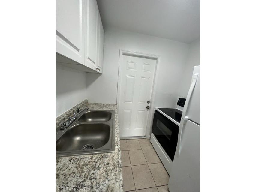 3049 Second Street Fort Myers FL 33916 223056363 image1