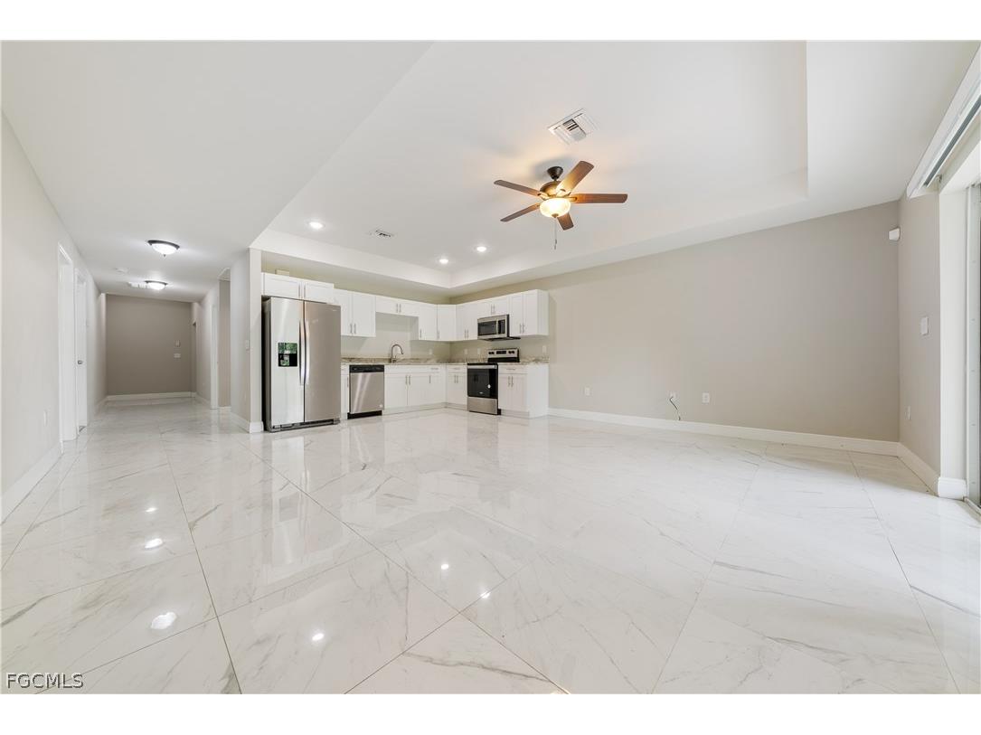 305-307 Hightower Avenue S Lehigh Acres FL 33973 2026008500 image2